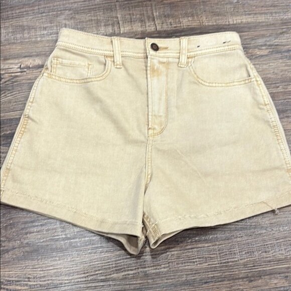 Hollister Tan Denim Shorts - Picture 1 of 4